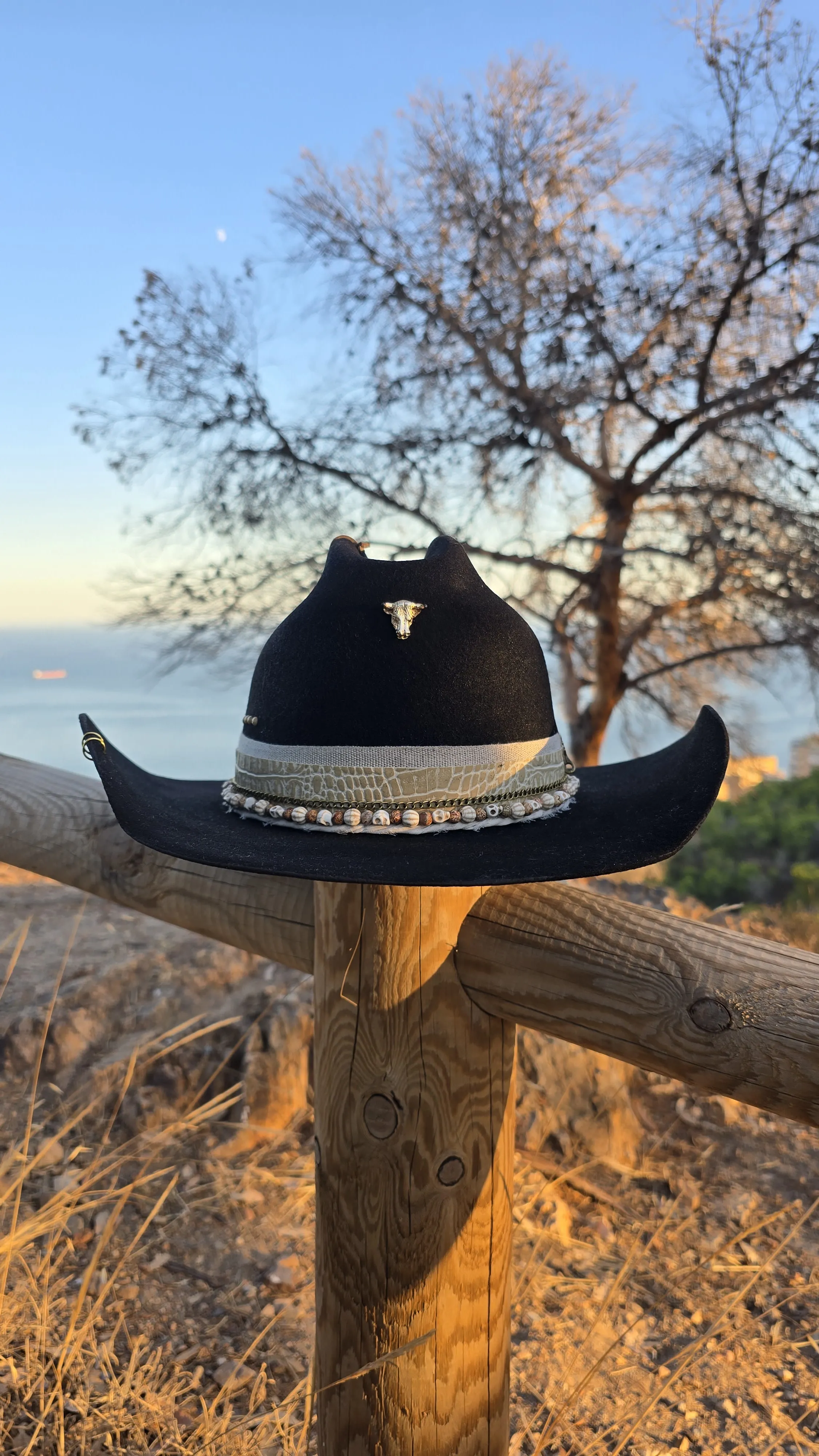 Sombrero Pachamama al atardecer